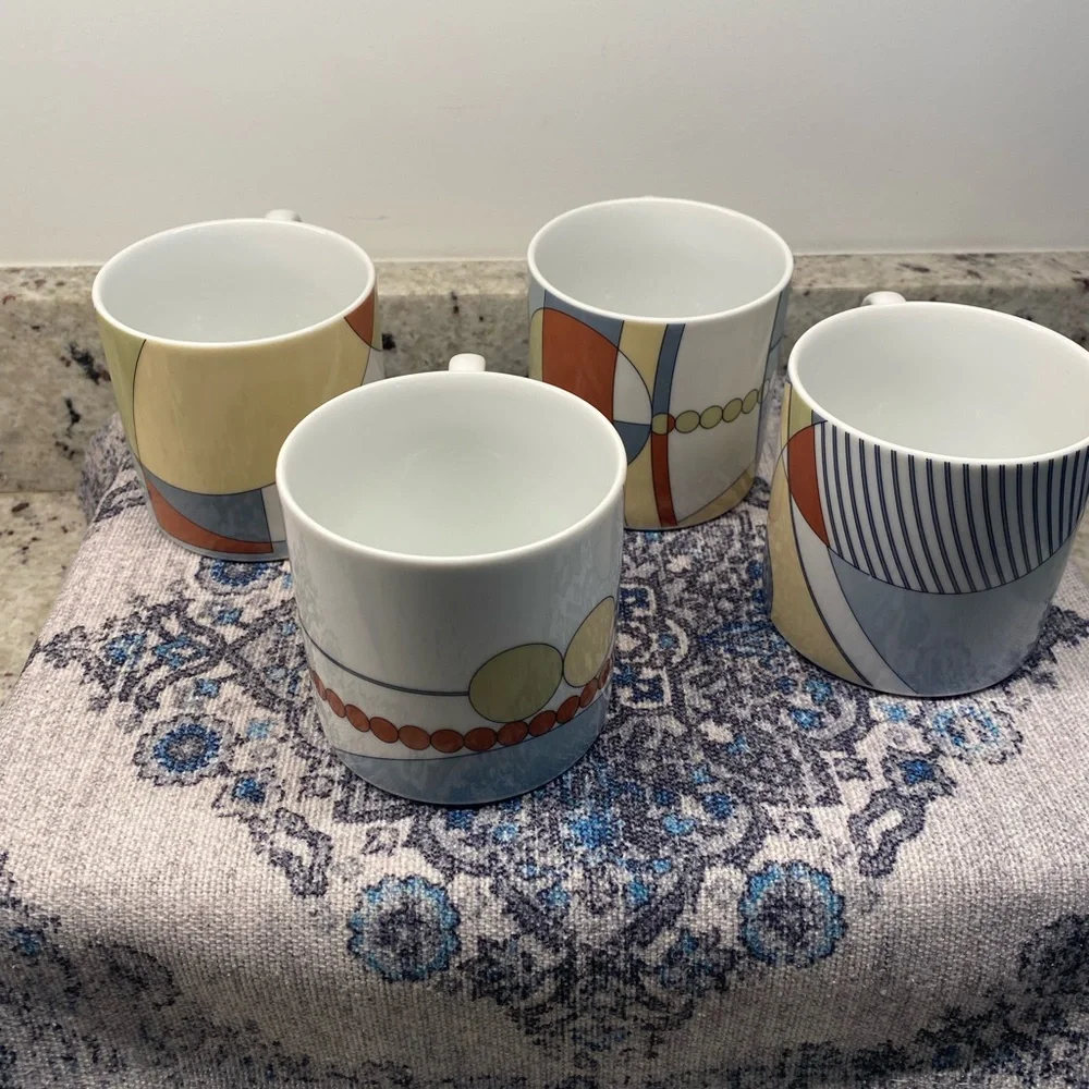 Set of 4 Vintage Frank Lloyd Wright MoMA Geometric coffee mugs 1998.
